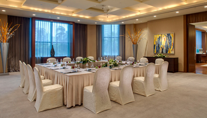 grand copthorne waterfront hotel contact number